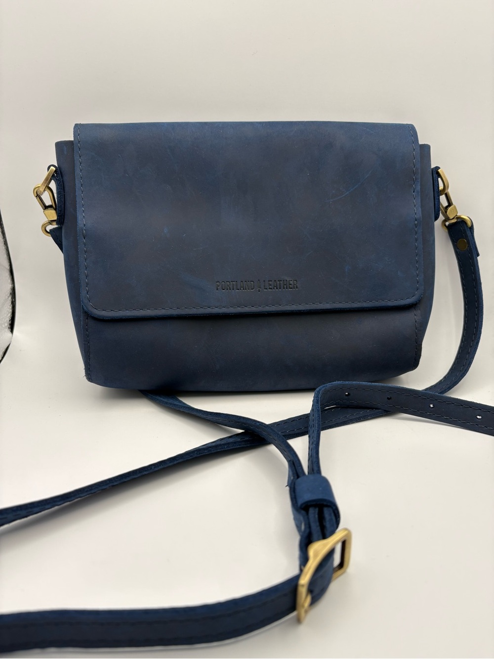 Portland Leather Blue Metro Crossbody Shoulder Bag